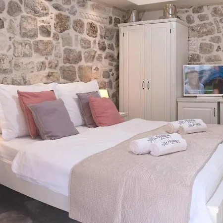 Superior Townhouse In The Old Town * دوبروفينك