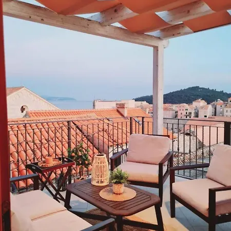 Accommodatie bij particulieren Superior Townhouse In The Old Town